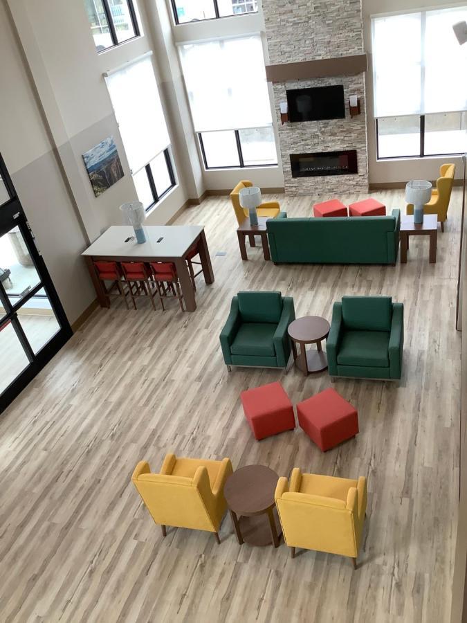 Comfort Suites Colorado Springs East - Medical Center Area Eksteriør bilde