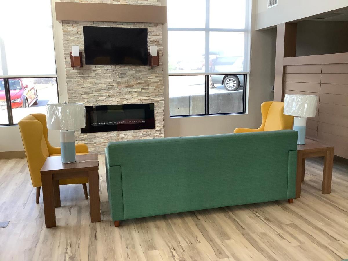 Comfort Suites Colorado Springs East - Medical Center Area Eksteriør bilde
