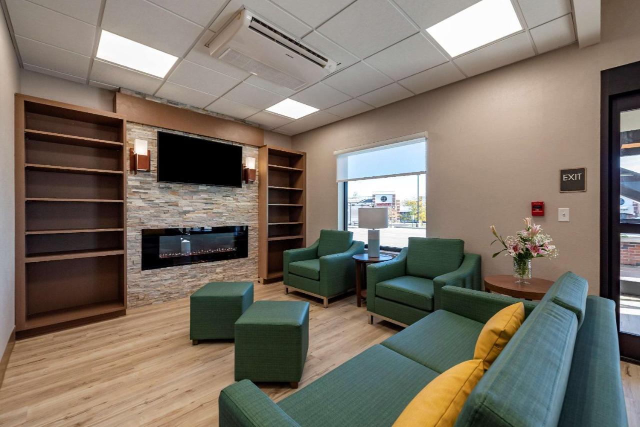 Comfort Suites Colorado Springs East - Medical Center Area Eksteriør bilde