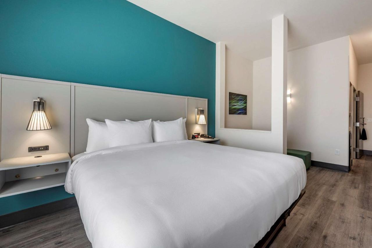 Comfort Suites Colorado Springs East - Medical Center Area Eksteriør bilde
