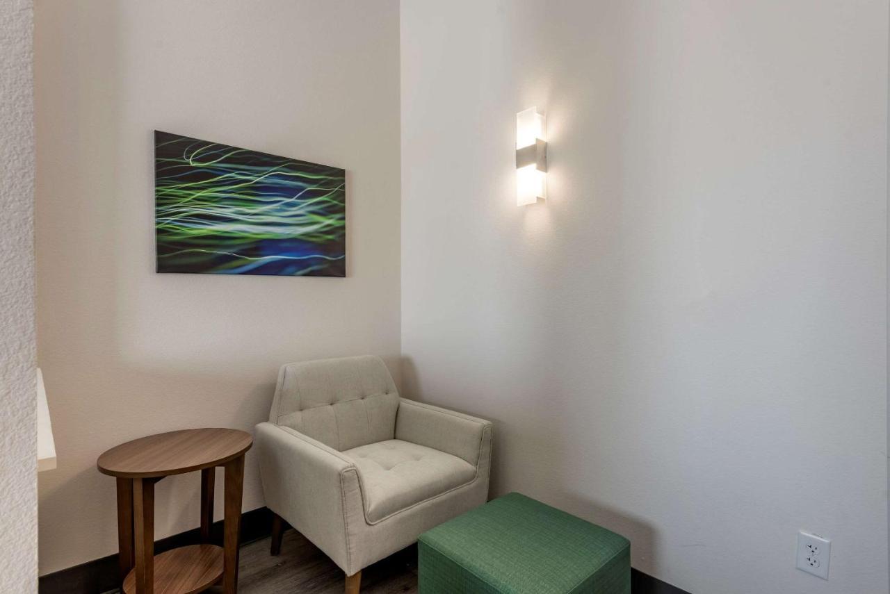 Comfort Suites Colorado Springs East - Medical Center Area Eksteriør bilde